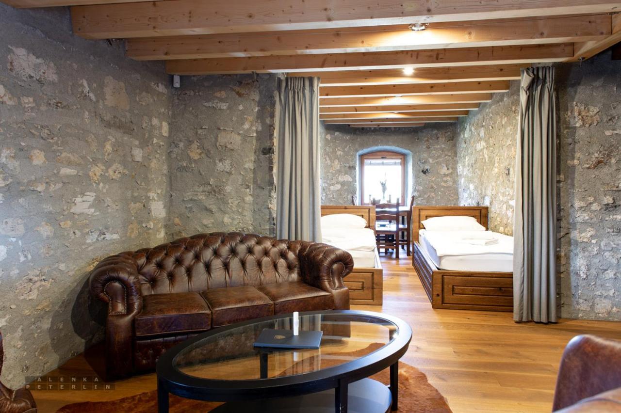 Vinica Castle Hotel ภายนอก รูปภาพ